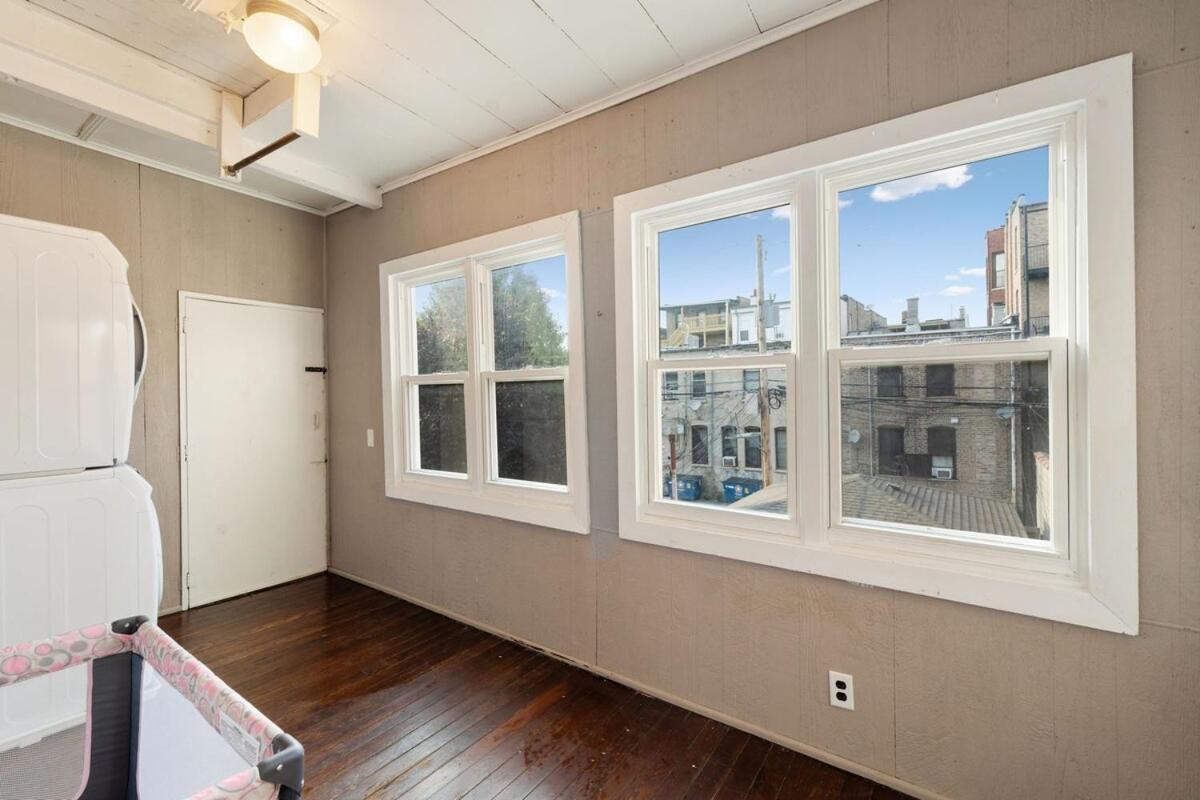 Stylish 2Br Urban Retreat In River West Чикаго Экстерьер фото