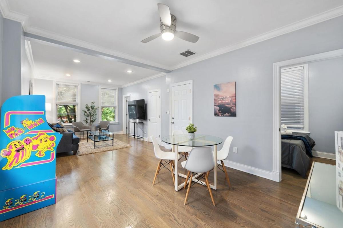 Stylish 2Br Urban Retreat In River West Чикаго Экстерьер фото